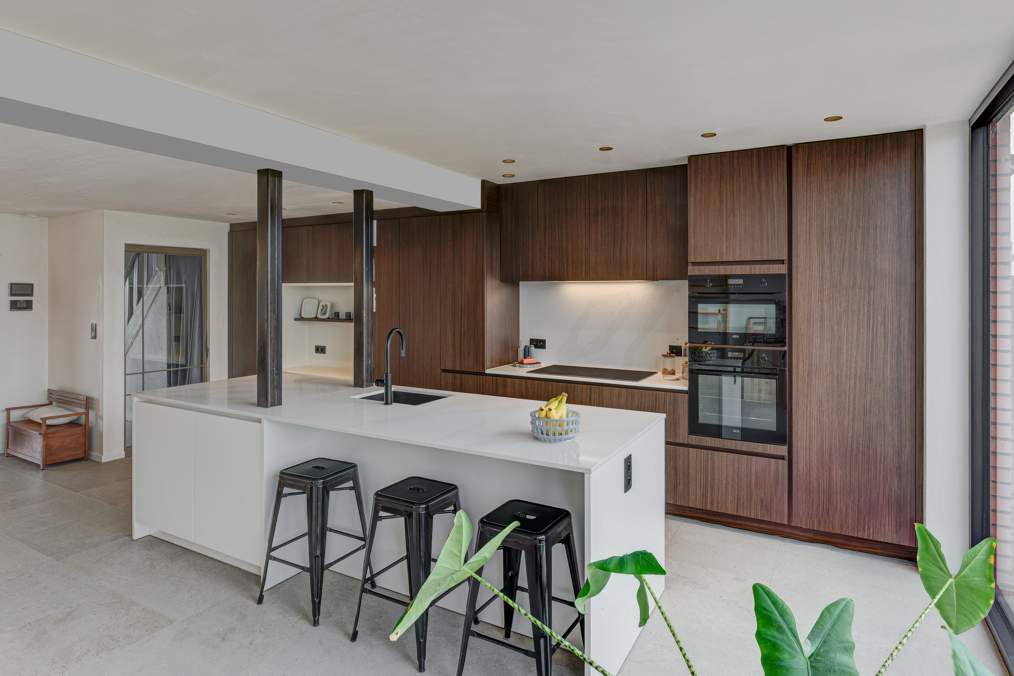 Realisaties | Keukens en maatwerk interieur | Euro Shop Roeselare