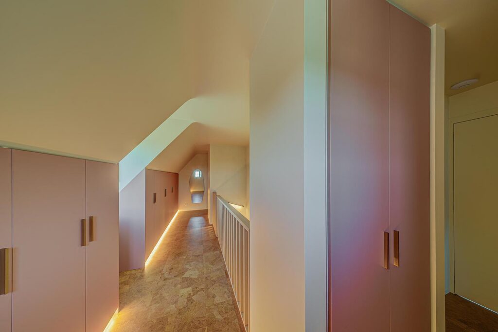 Dressing & maatwerk | Keukens en maatwerk interieur | Euro Shop Roeselare