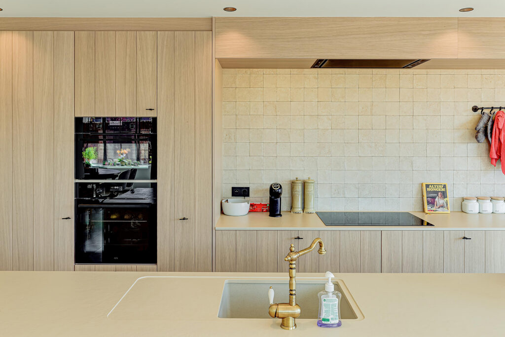 Keukens | Keukens en maatwerk interieur | Euro Shop Roeselare