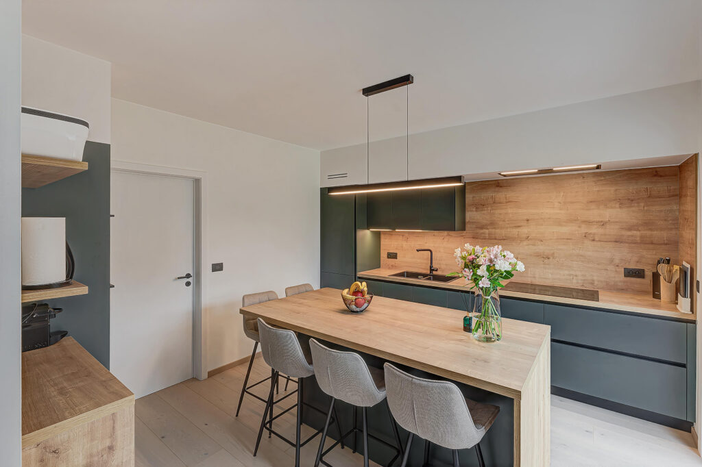 Realisaties | Keukens en maatwerk interieur | Euro Shop Roeselare