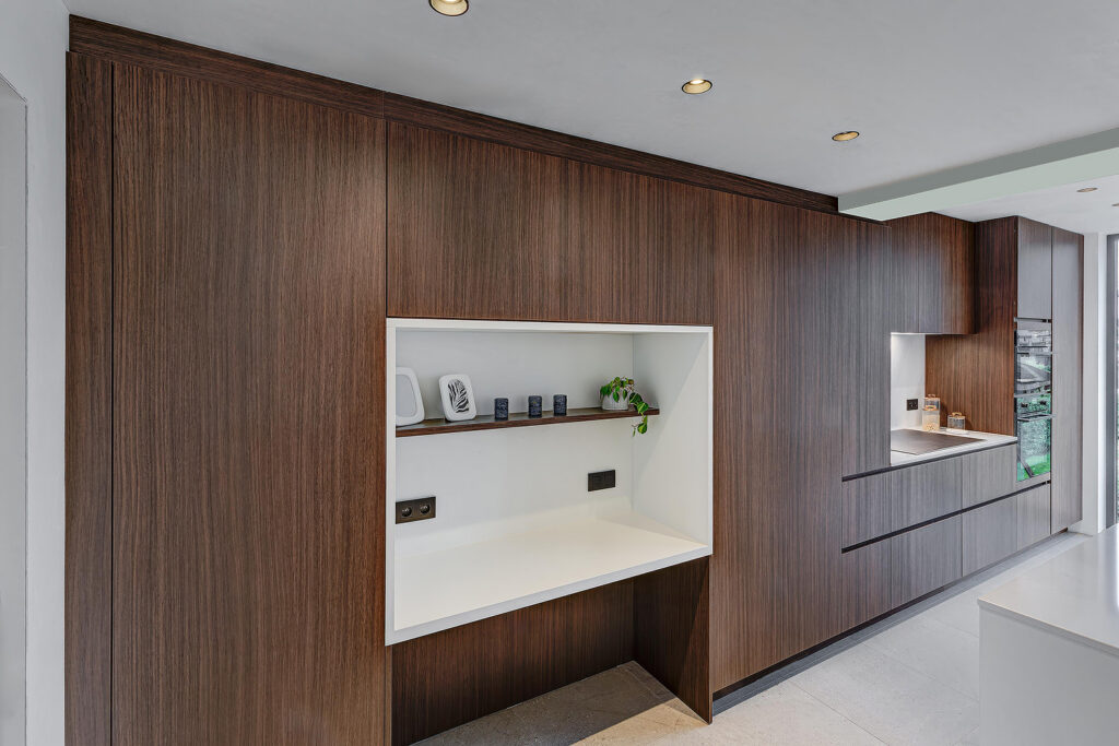 Project Harelbeke | Keukens en maatwerk interieur | Euro Shop Roeselare