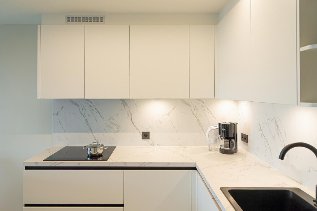 Project Koksijde | Keukens en maatwerk interieur | Euro Shop Roeselare