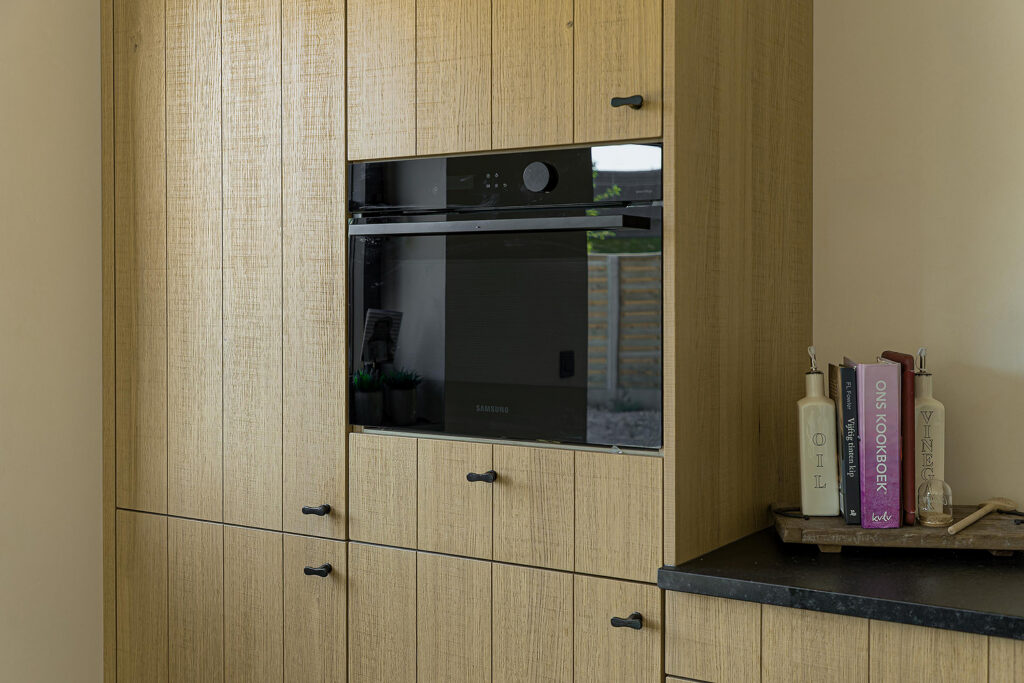 Project Oostnieuwkerke | Keukens en maatwerk interieur | Euro Shop Roeselare